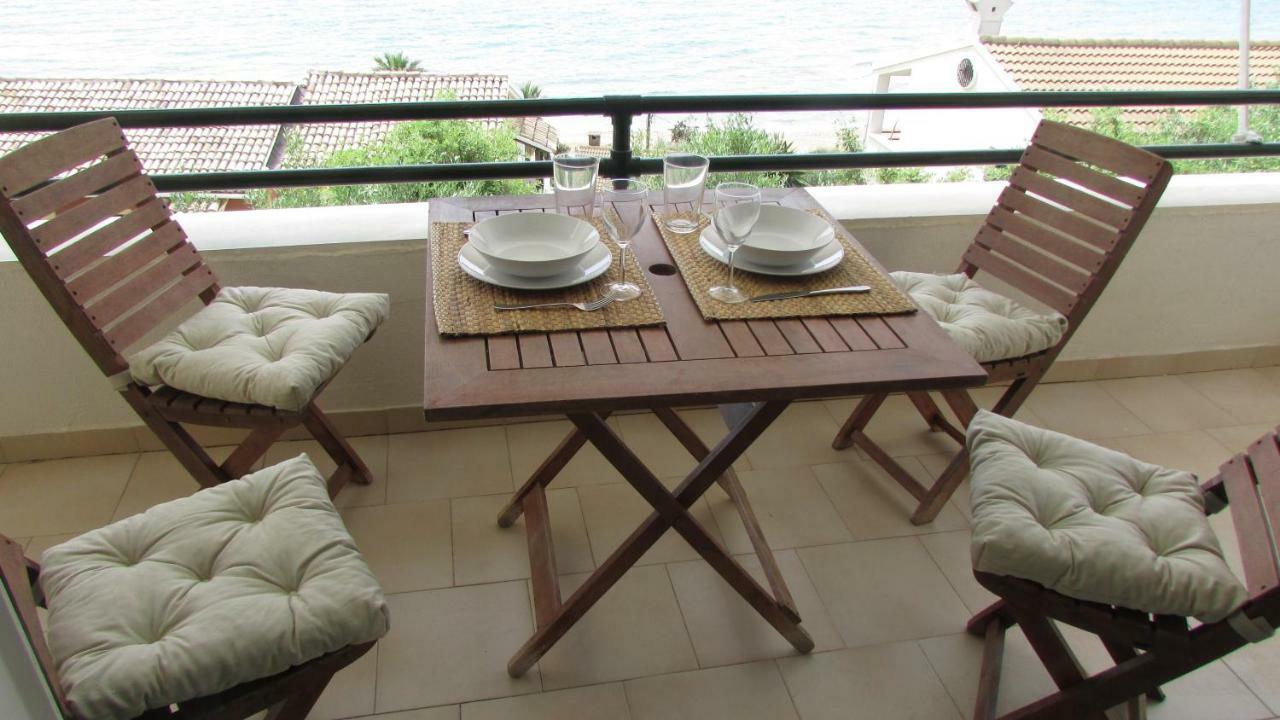 Kallopsia - Glifada Beach Menigos Resort By New Era Exterior photo